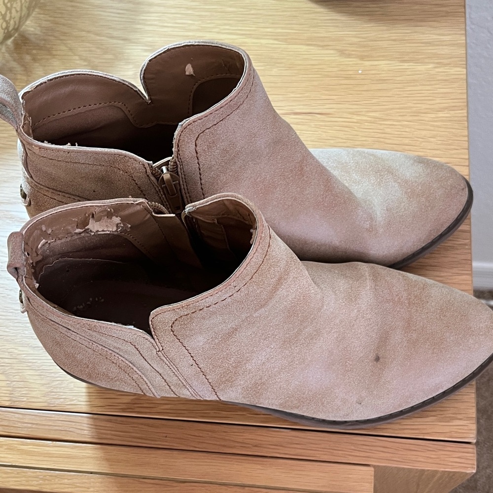 G by Guess Women's Tan Ankle Booties